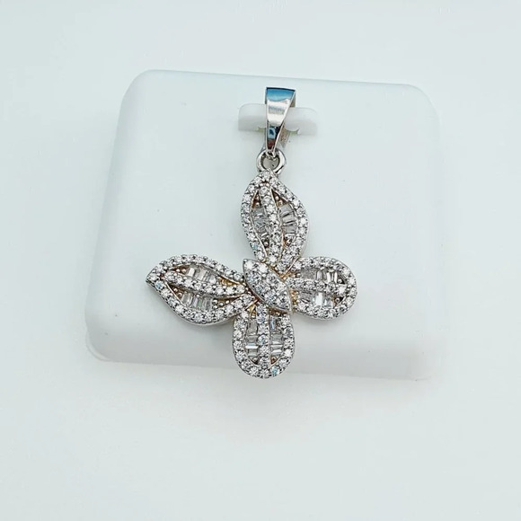 - "925 Sterling Silver Cubic Zirconia Pendant, UU1P6A6032 - Picture 6 of 7